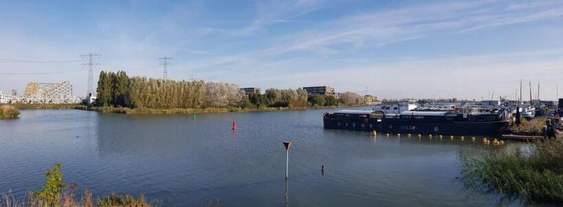 Четырехместный Номер Стандарт, Whole Wheelhouse Euphrate Houseboat