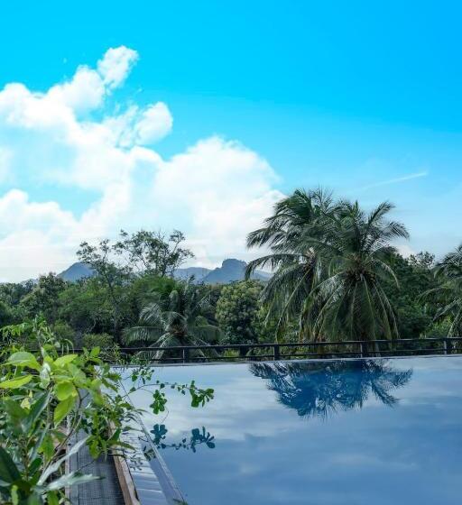 Suite with Pool, Covanro Sigiriya   Brand New Luxury