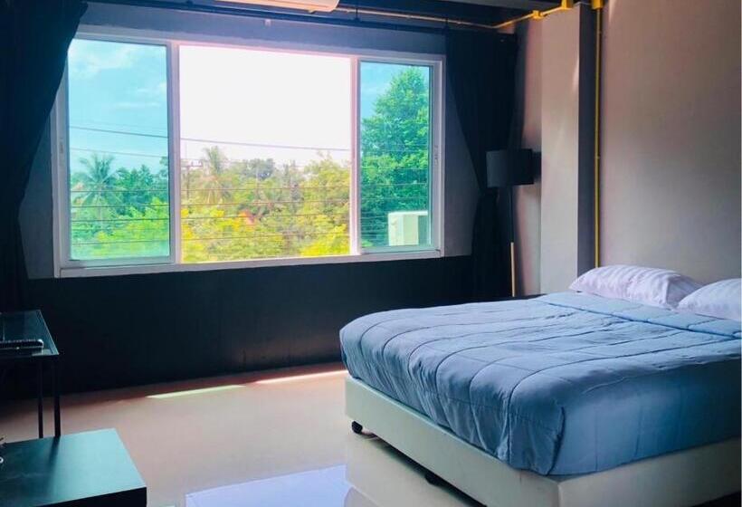 اتاق استاندارد, The Studio Hostel