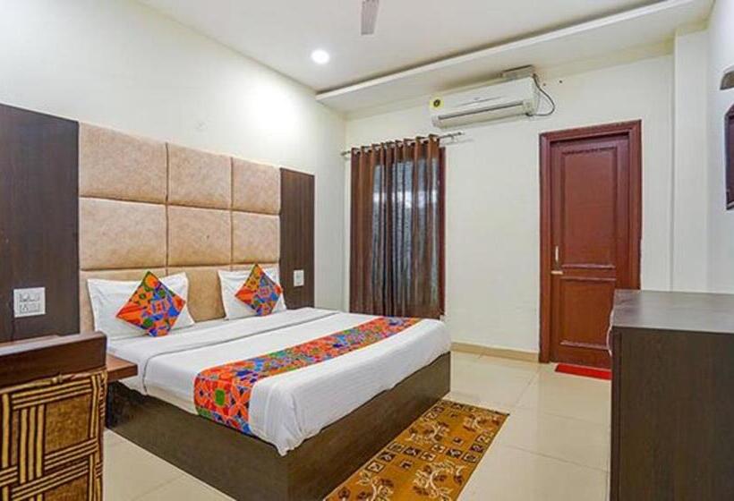 豪华房间, Fabhotel Grand Model Town Inn