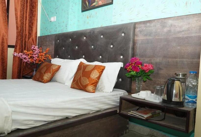 デラックスルーム, Eden Haveli