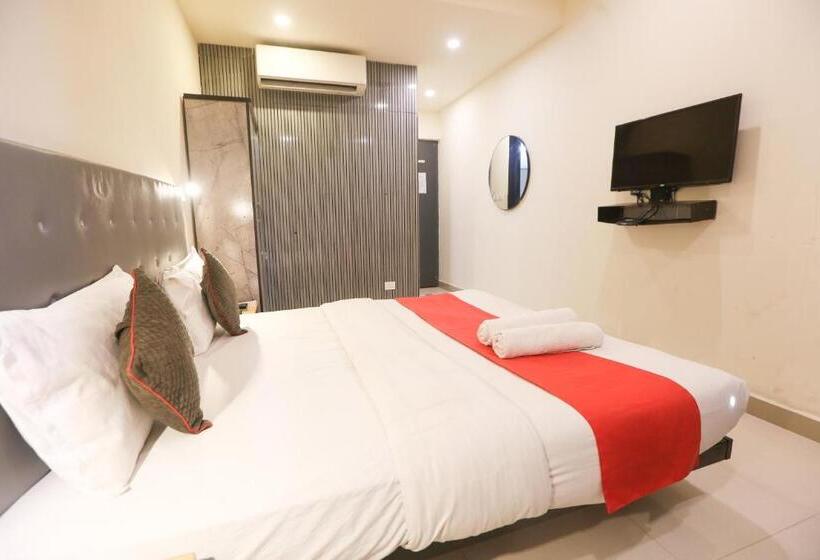 Номер Стандарт, Leesha Residency
