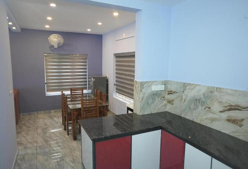 Вилла 3 Спальни, Luxe Hotel   Rooms & Villas Wayanad