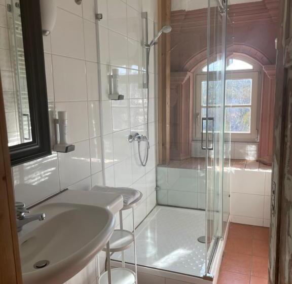 Семейный Номер Deluxe, Gästezimmer An Der Stadtmauer