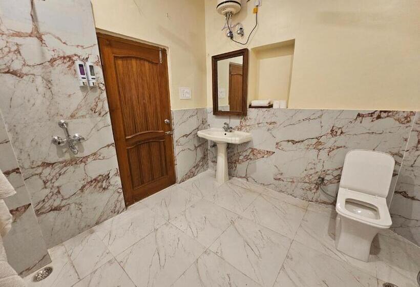 Номер Стандарт, Marwar House