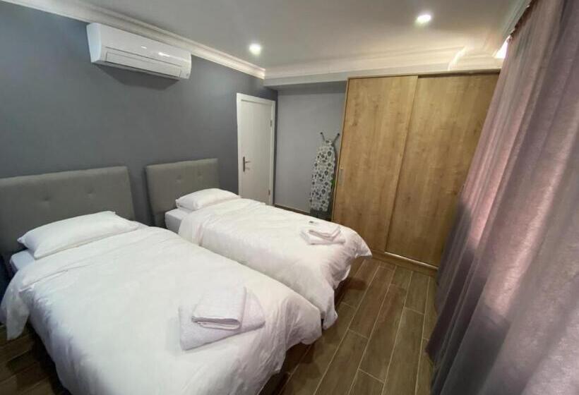 آپارتمان 1 خوابه, Pomruj Suites