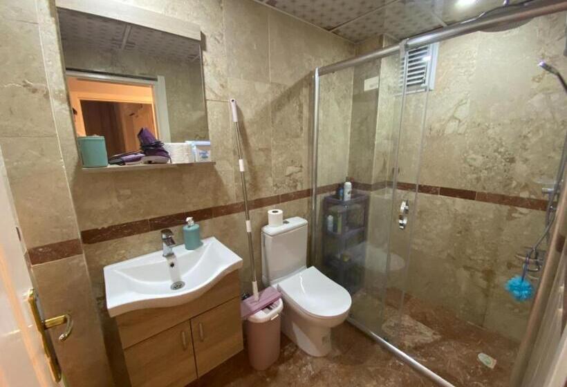 آپارتمان 1 خوابه, Pomruj Suites