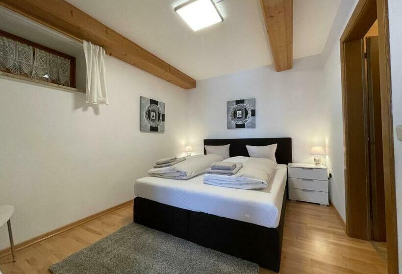 استودیوی استاندارد, Appartements Diana