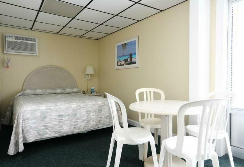 Классический Номер, Riviera Resort & Suites