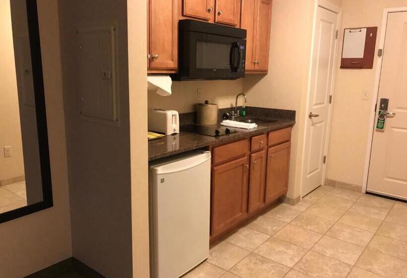 Студио Стандарт Кровать Кинг, White River Inn & Suites