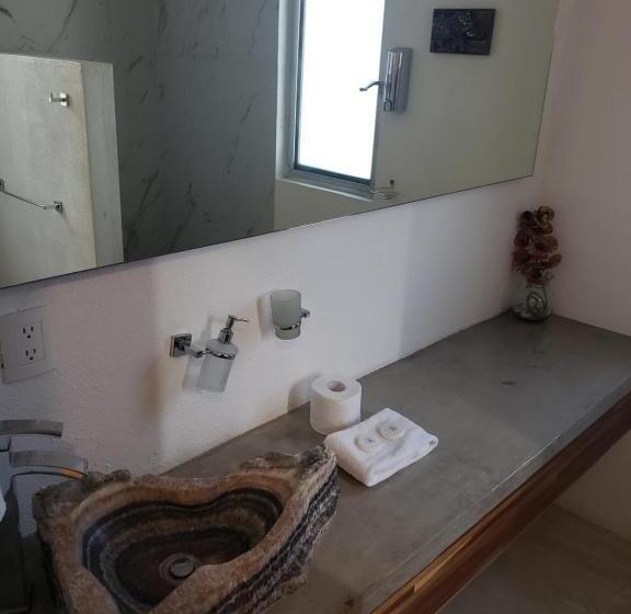 סטודיו סופריור, Casa Candra