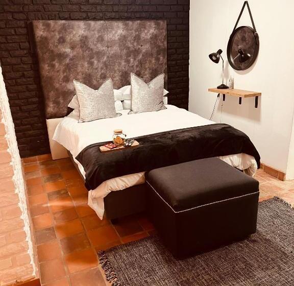 Quarto Familiar, The Hart House