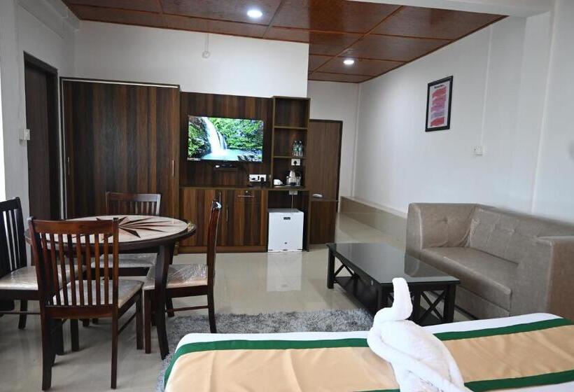 带大床的套房, Green Gold Resort