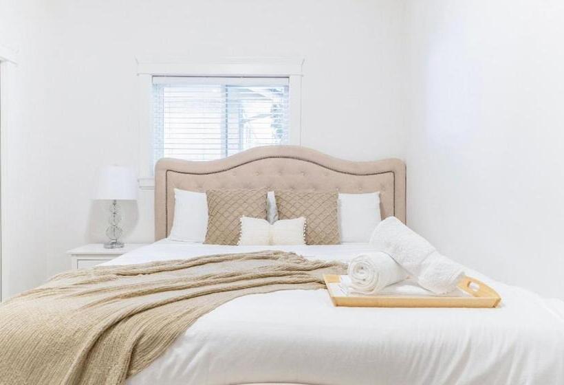 سوئیت جونیور خانوادگی, Si & Daniel Home Near Yvr Airport & Skytrain Separate Entry Free Parking