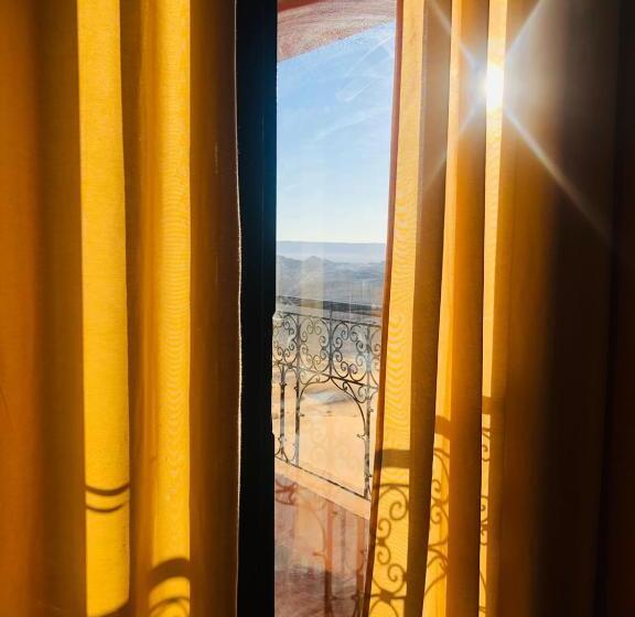 Трехместный Номер Стандарт с Балконом, Riad Belvedere