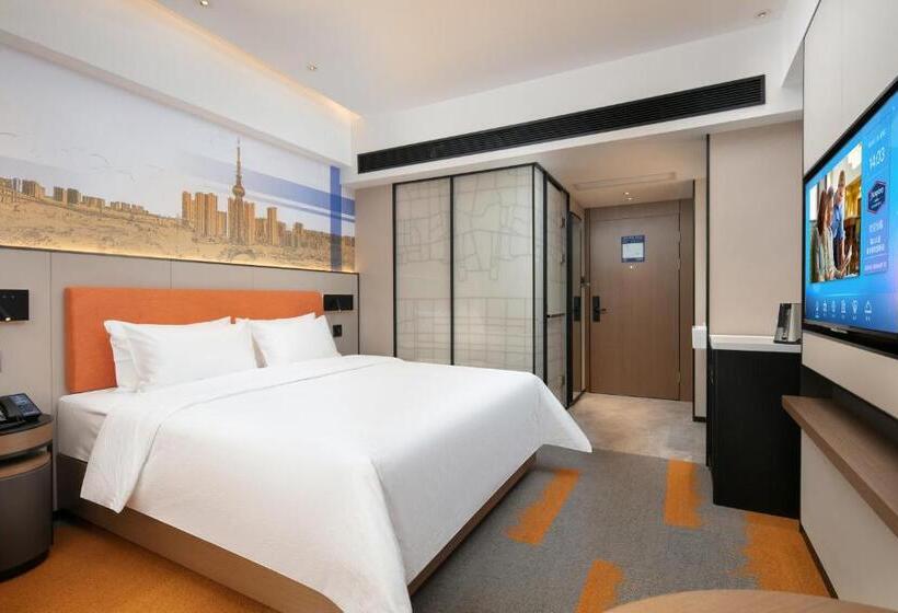 Номер Комфорт, Hampton By Hilton Foshan Dali