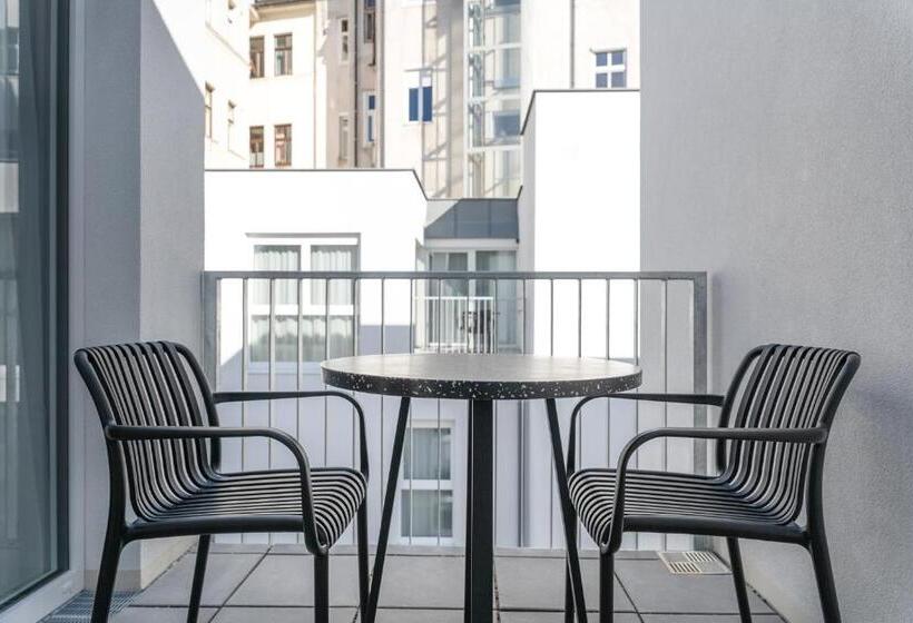 آپارتمان 1 خوابه با تراس, Numa I Terra Apartments