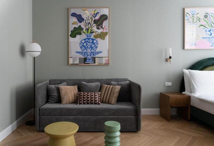 استودیوی سوپریور, Numa I Terra Apartments