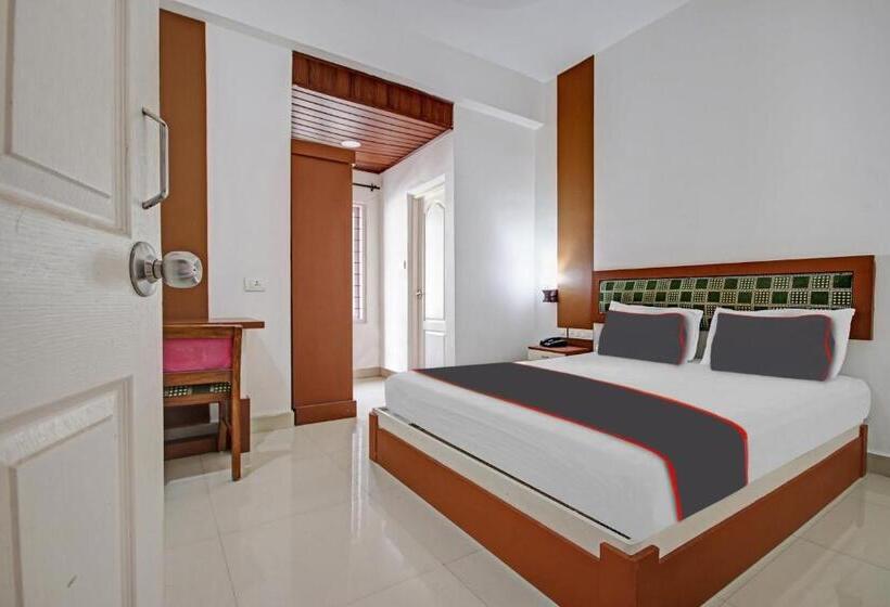 Номер Стандарт, Collection O 81198 Maqintosh Hotel Thekkady
