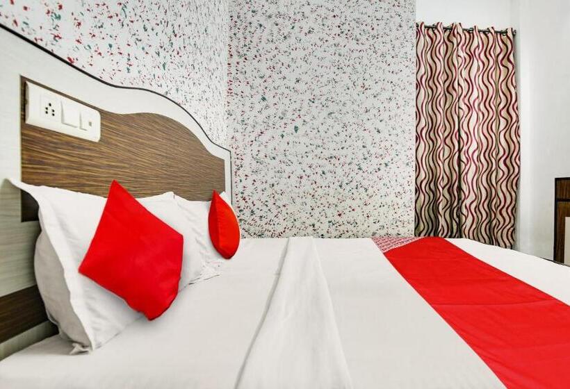 Трехместный Номер Классика, Oyo Flagship 81310 Hotel Sunrise