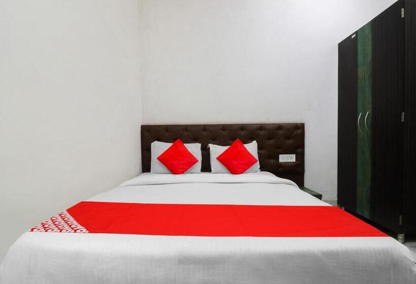 Трехместный Номер Классика, Oyo Flagship Hotel Green Apple