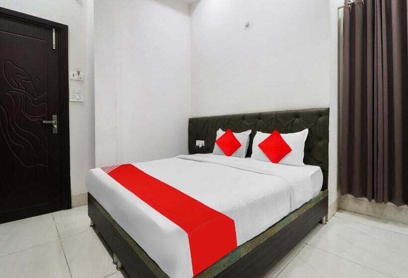 Трехместный Номер Классика, Oyo Flagship Hotel Green Apple