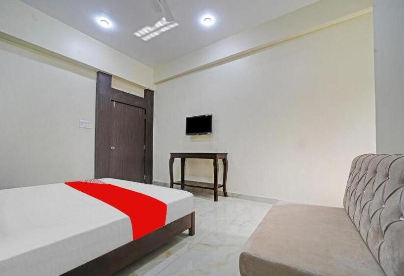 三人经典房间, Oyo Flagship Hotel Sanskar Palace