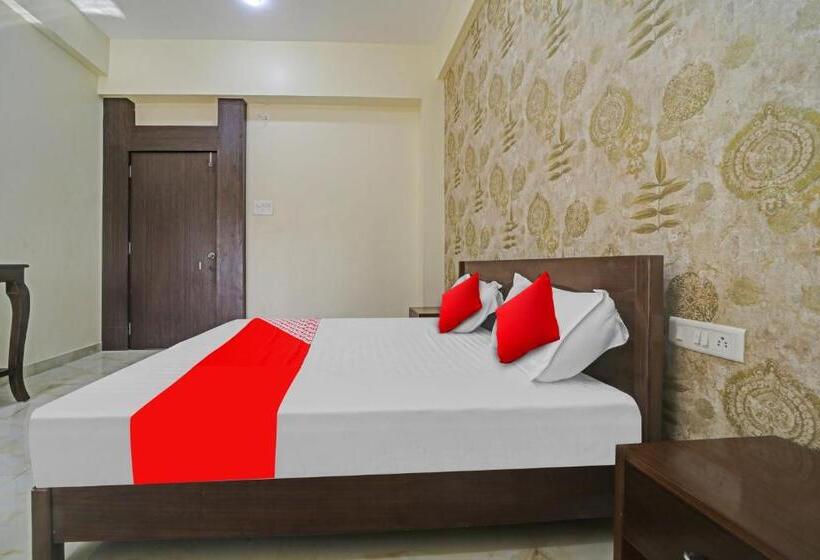 三人经典房间, Oyo Flagship Hotel Sanskar Palace