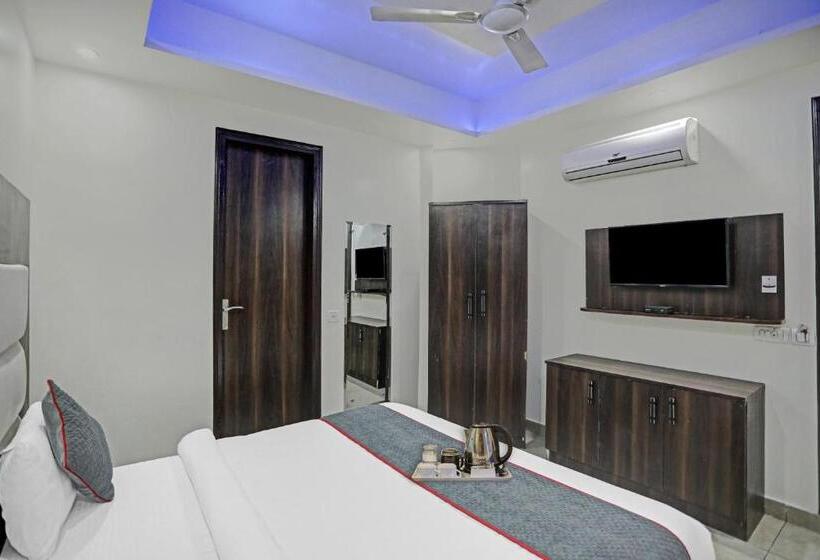 Quarto Triplo Clássico, Collection O 85223 Hotel Classic