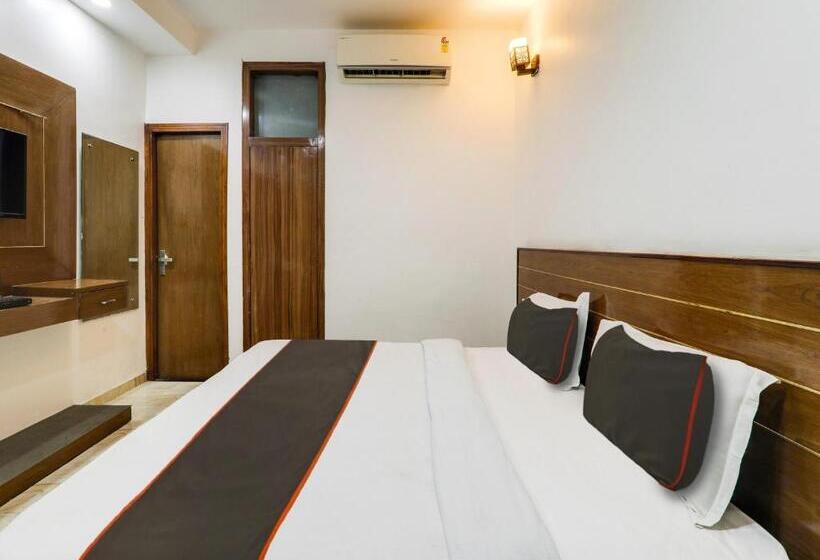 Трехместный Номер Классика, Collection O Hotel Diamond Plaza