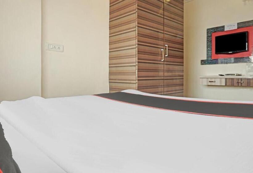 三人经典房间, Collection O 86342 Crystal Executive Lodging