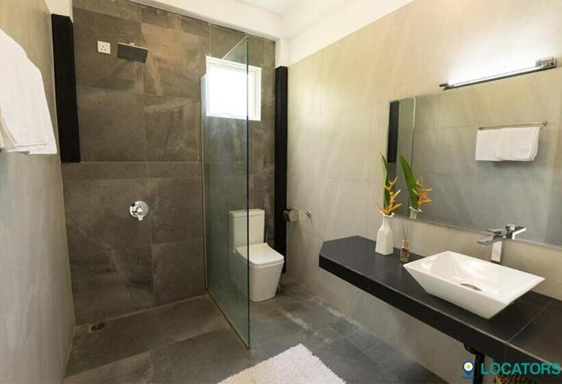 Номер Deluxe Вид на Море Боковой, Endlessblue Resort Kalametiya