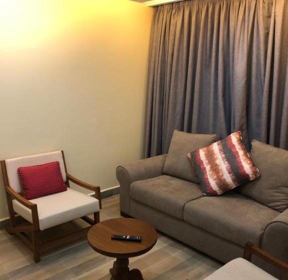 سوییت اجرایی, The Willis Hotel, Bomet
