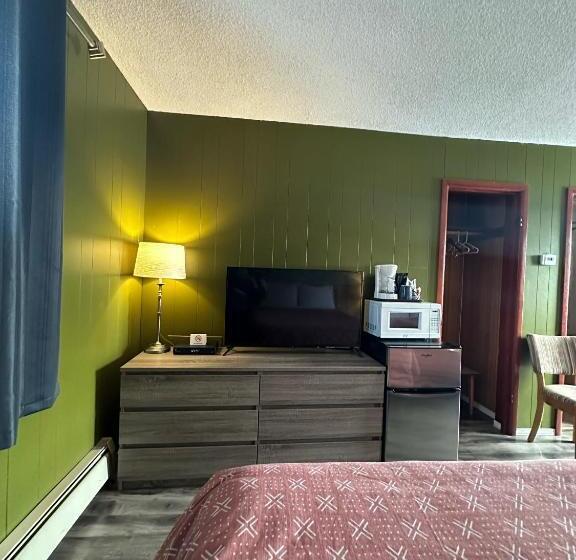 豪华房间, Town And Country Motel