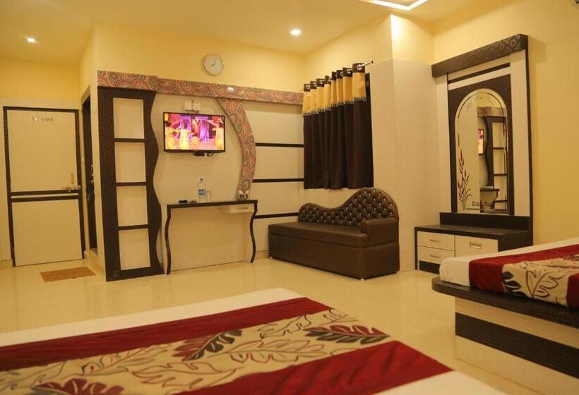 Quarto Quádruplo Deluxe, Royal Ajmer