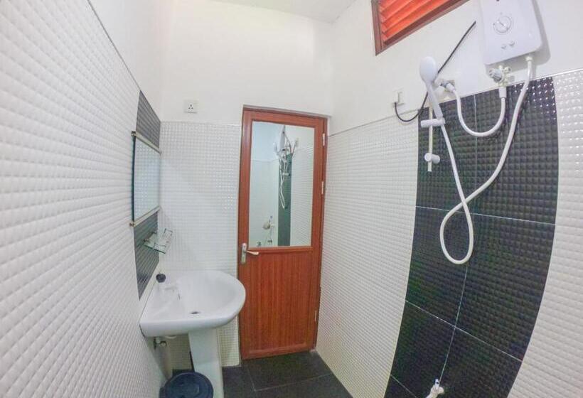 Трехместный Номер Стандарт с Балконом, Siumi Rest