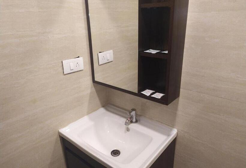 豪华房间, Spago Inn