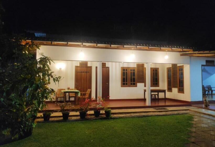 Номер Deluxe, Cinnamon House