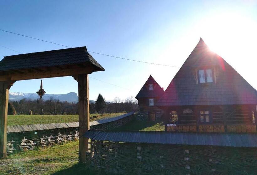 Family Suite, Complex Tradițional Casa Din Vale