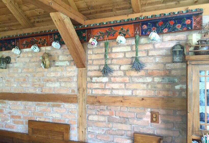 خانه 1 خوابه, Casa Bunicilor