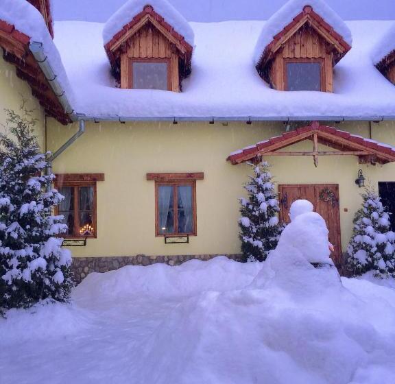 خانه 1 خوابه, Casa Bunicilor