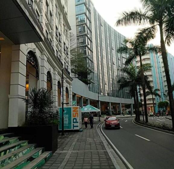 استودیوی استاندارد, 101 Newport Blvd East Wing Condotel Airport T3 Manila