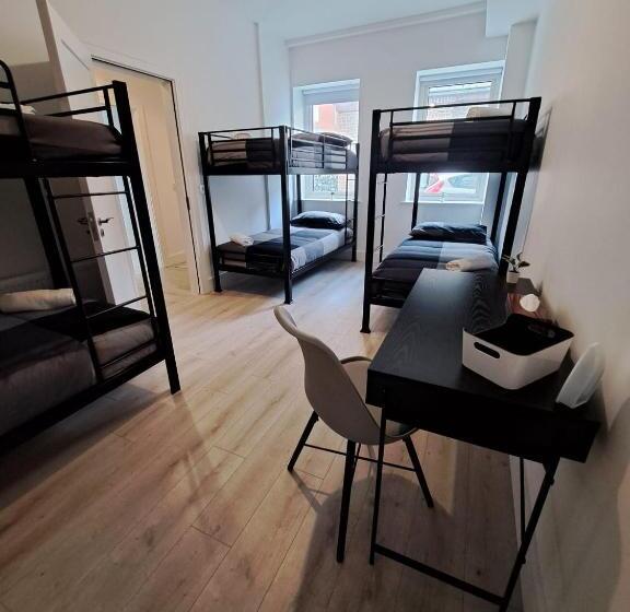 패밀리 룸, Room In Dublin 8 / Cosy House