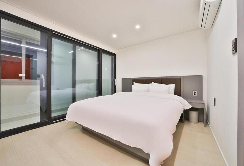 سوییت سوپریور, Green B Hotel Busan Seomyeon