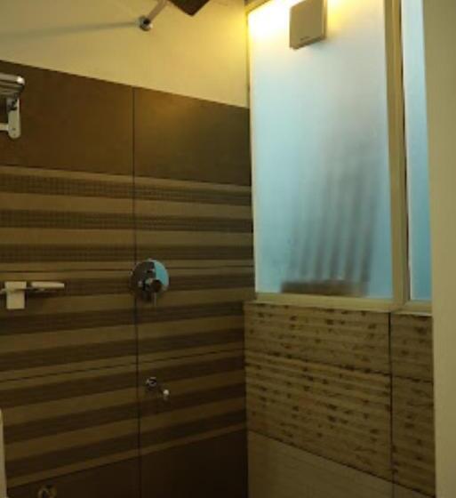 Четырехместный Номер Стандарт, Aroma Inn Kerala