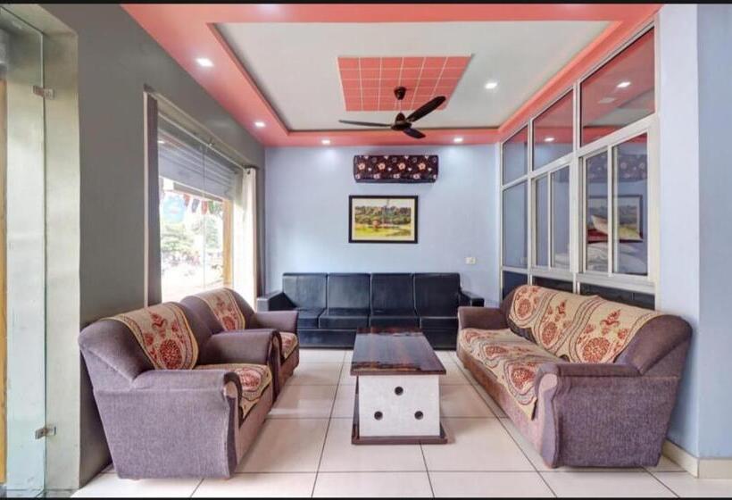 스탠다드 룸 킹사이즈 침대, Shree Guest House