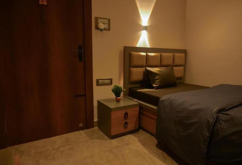 اتاق استاندارد یک تخته با سرویس بهداشتی مشترک, Kesar Nivas Luxury Guest House