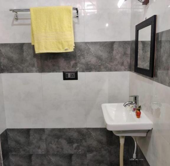 Номер Deluxe с Балконом, Lee Home Stay