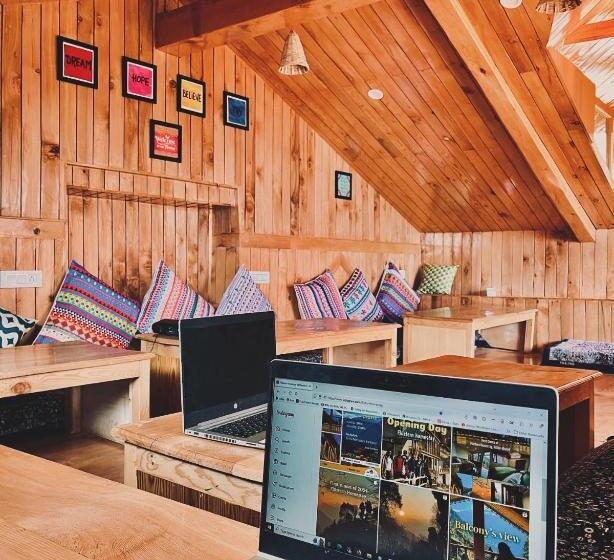 Дом 4 Спальни, Flüstern Homestay