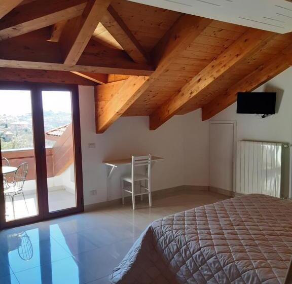 اتاق استاندارد با بالکن, Raggio Di Sole